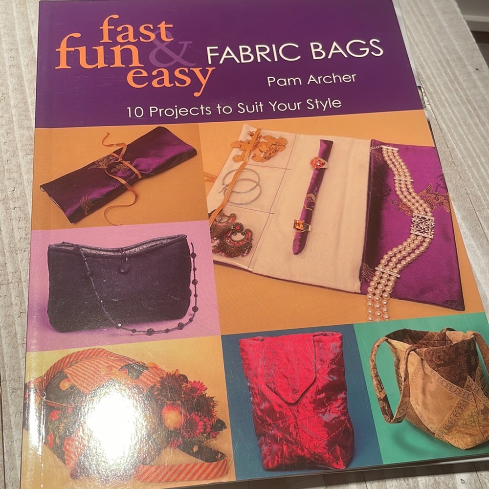 Bags Of Style Book - Picture 9 of 9